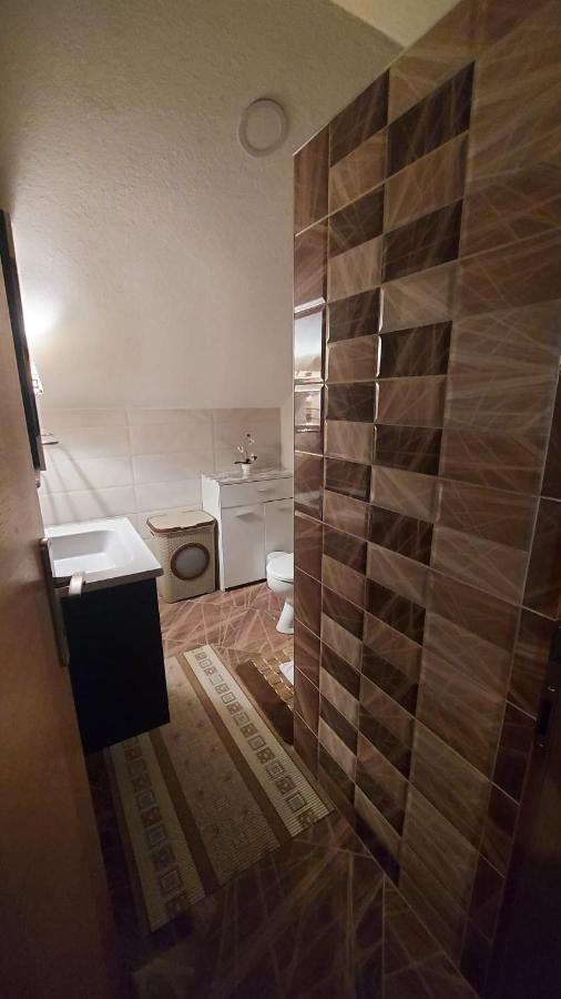 Apartment Slap Rakovica Exterior photo