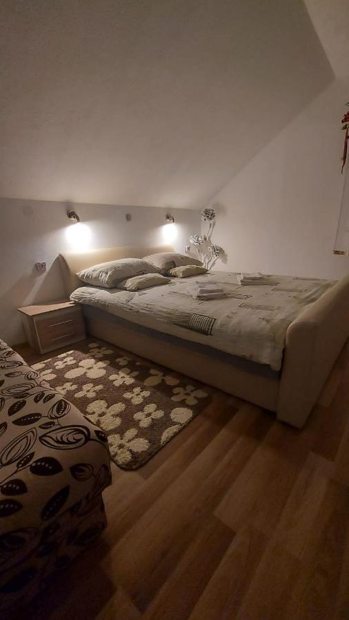 Apartment Slap Rakovica Exterior photo